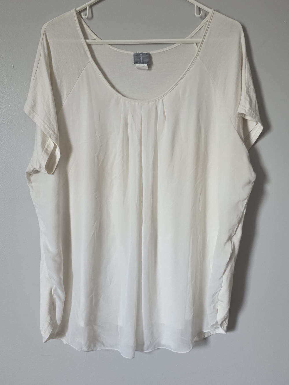 Women’s Pleated Scoop Neck Short-Sleeve Top - Cream Flowy Size 16 Airy Boho